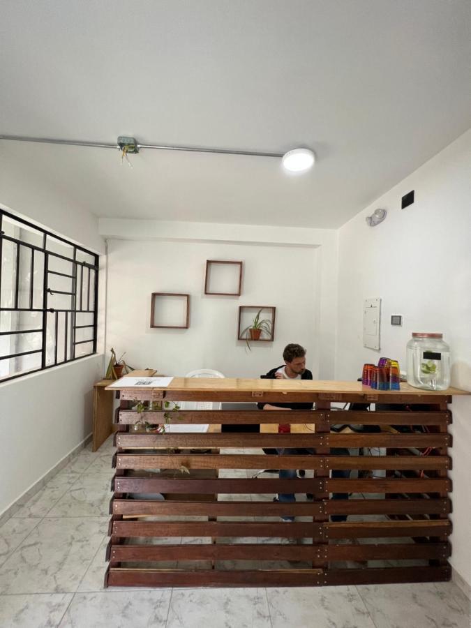 La Familia - Parque Poblado Hostel Medellin